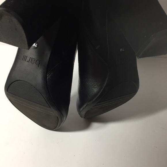 Bar lll Nimble Pointed Toe Leather Ankle Booties - Picture 5 of 7